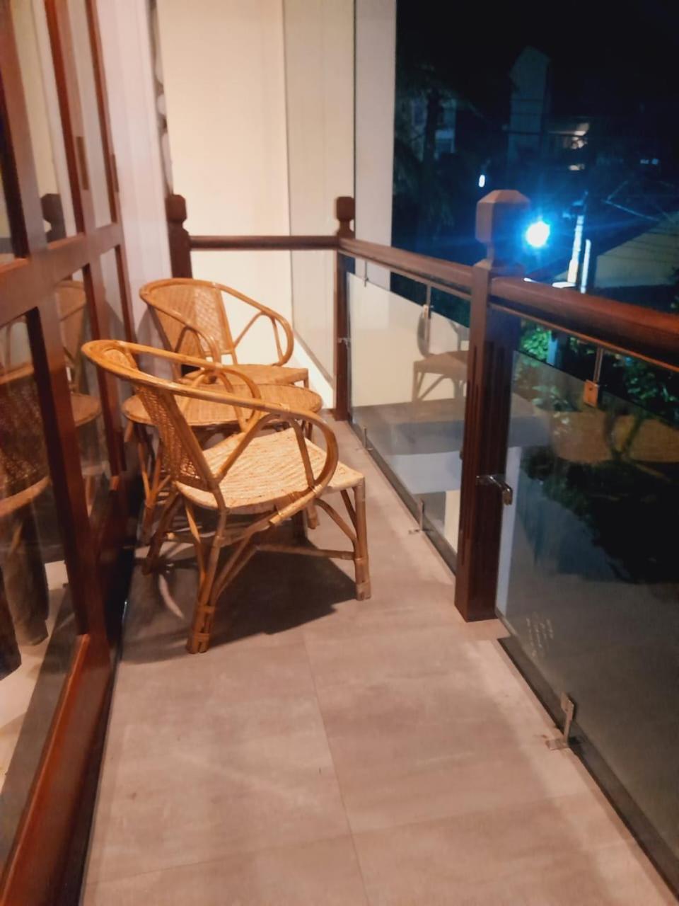New Sea Lion Guest House Хіккадува Екстер'єр фото