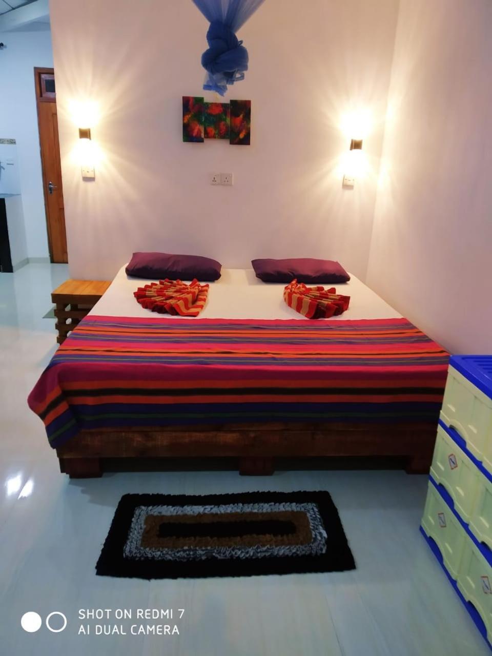 New Sea Lion Guest House Хіккадува Екстер'єр фото